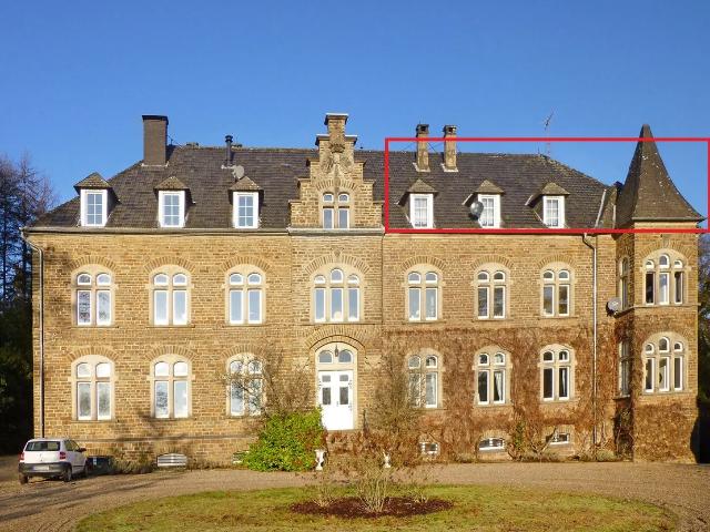 Wohnen zur Miete in einer Burg? 4 Zimmer Wohnung in der Burg Volperhausen!