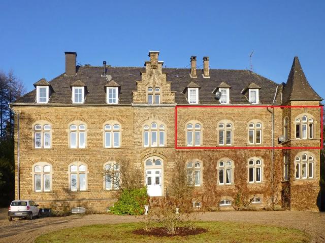 Wohnen zur Miete in einer Burg? 4 Zimmer Wohnung in der Burg Volperhausen!
