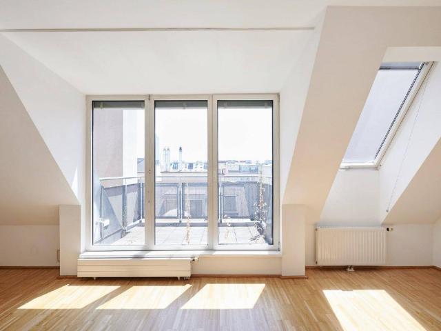 Wohnen zwischen Donaukanal und Prater – charmante 3 Zimmer Dachgeschosswohnung mit Terrasse