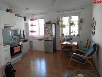 Wohnen zwischen Stadt und Natur im grünen Garsten: helle 3 Raumwohnung begeistert mit offener Küche, viel Privatsphäre und praktischem Abstellraum in ruhiger Lage nahe Steyr!