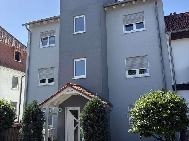Wohnkomfort trifft Top Anbindung: Attraktive 3 Zimmer Wohnung in Mannheim Wallstadt