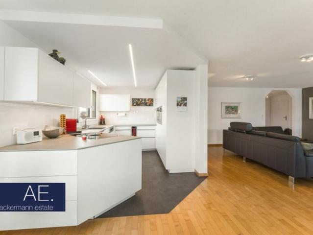 Wohnkomfort auf zwei Etagen mit grosszügiger Dachterrasse