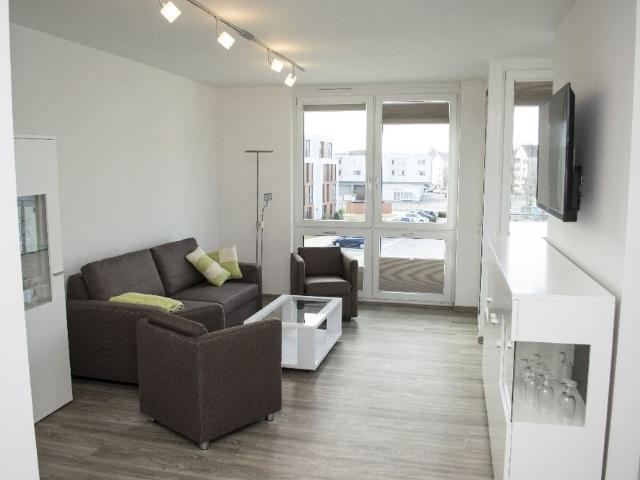 Wohnkomfort pur: Moderne Wohnung in der Teichbreite mit Stellplatz