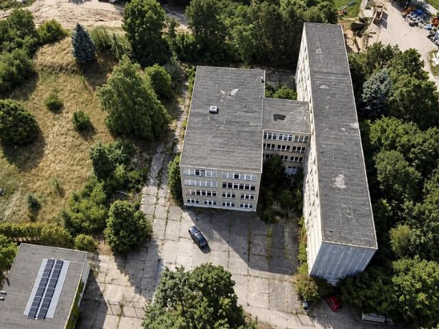 Wohnkomplex in Aken – Potenzial für Seniorenwohnen betreutes Wohnen MFH auf 9.719 qm Grundstück!