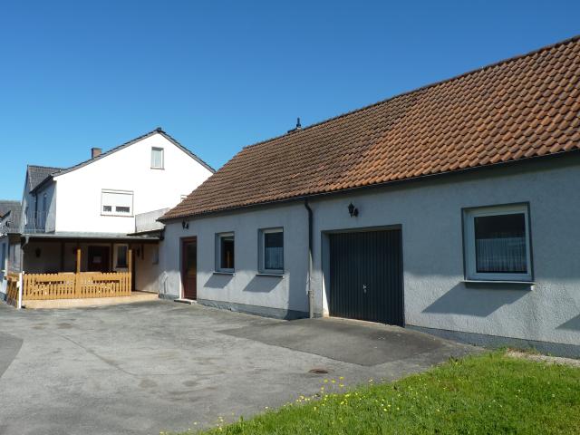 Wohnhaus und Werkstatt in Ebersdorf b. Coburg!