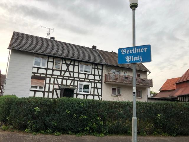 Wohnhaus Zweifamilienhaus zu verkaufen
