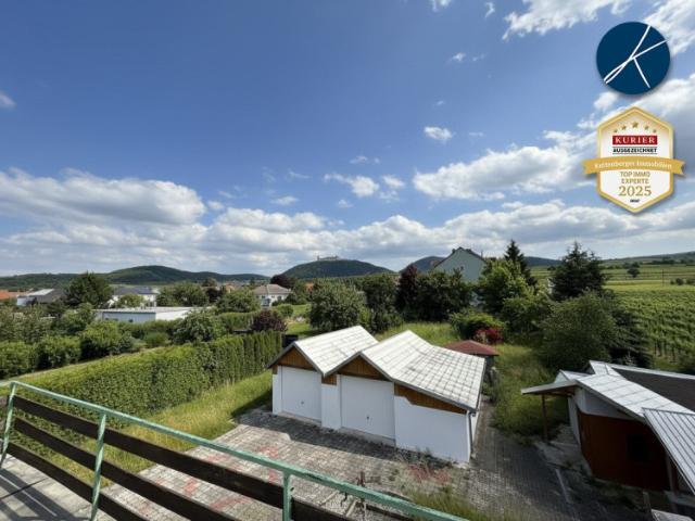 Wohnhaus auf großzügigem Bauland mit Blick auf Stift Göttweig