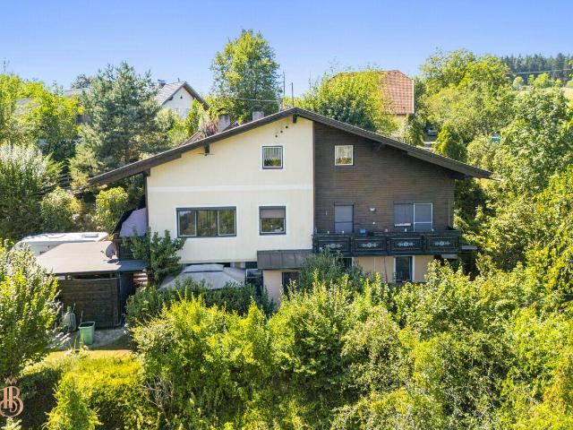 Wohnhaus im Grünen – mit Einliegerwohnung & ausbaubarem Dachboden