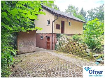 Wohnhaus in idyllischer Alleinlage nur wenige Minuten in die Stadt