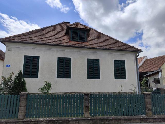Wohnhaus mit Garten und Nebengebäude, Nähe Oberwart, südliches Burgenland