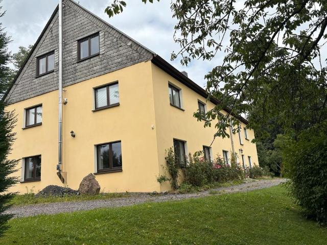 Wohnhaus mit Grundstück