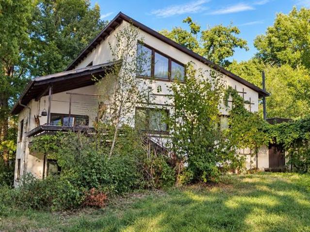 Wohnhaus mit Einliegerwohnung Ein Familientraum