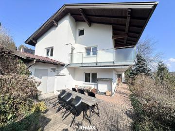 Wohnhaus mit fantastischem Fernblick in Lassein Zweitwohnsitz möglich!