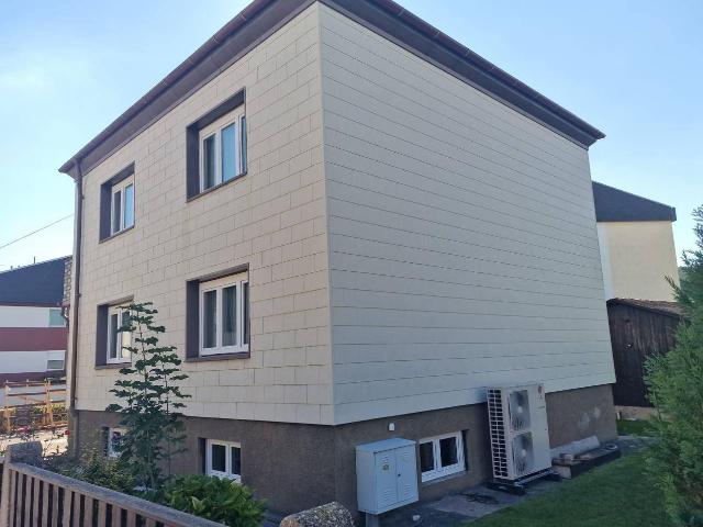 Wohnhaus mit Pool in Beste Wohnlage!