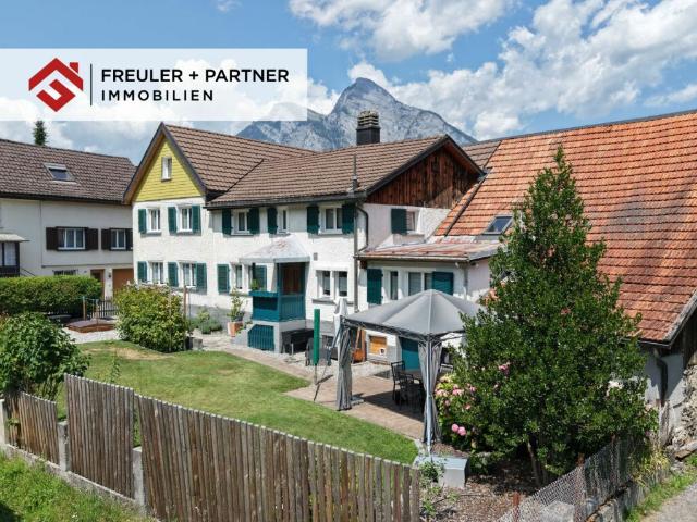 Wohnhaus mit riesiger Remise Gesamtnutzfläche 395m2
