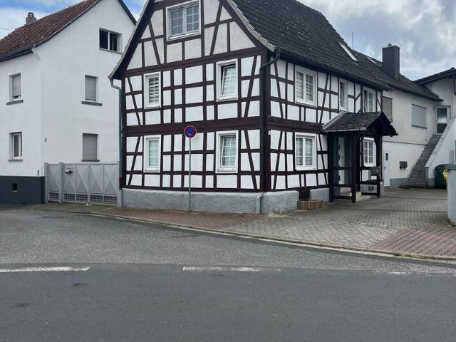 Wohnhaus mit viel Platz in Bruchköbel zu vermieten