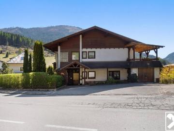Wohnhaus mit zwei Wohnungen im Herzen von Bad Kleinkirchheim eine mit Wohnrecht