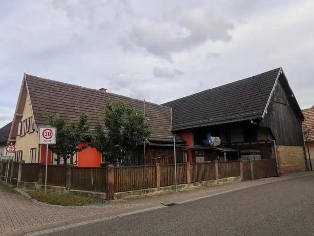 Wohnhaus+separate Wohnung+Werkstatt