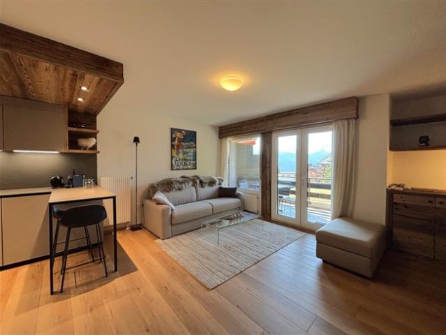 WOHNSCHAFTLICHES STUDIO ZU MIETE MONTANA ZENTRUM