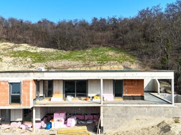 Wohntraum für Familien – Einfamilienhaus mit viel Platz und Grünblick & Pool