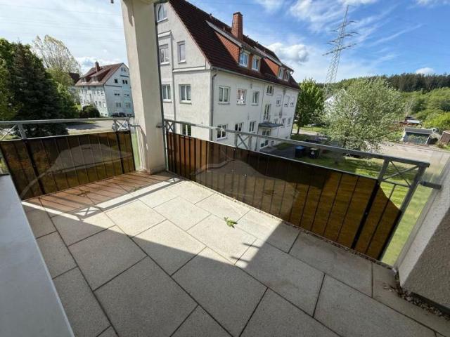 Wohntraum im 1. OG Bad mit Fenster Balkon!