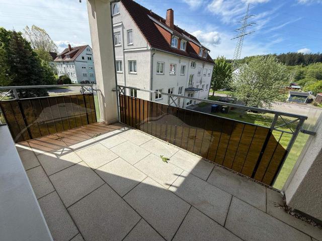 Wohntraum im 1. OG Bad mit Fenster Balkon!