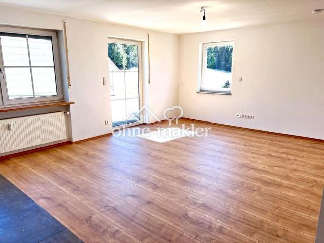 Wohntraum im Grünen: Moderne, ruhige 2 Zi Whg mit toller Dachterrasse, neuer Küche und Regendusche