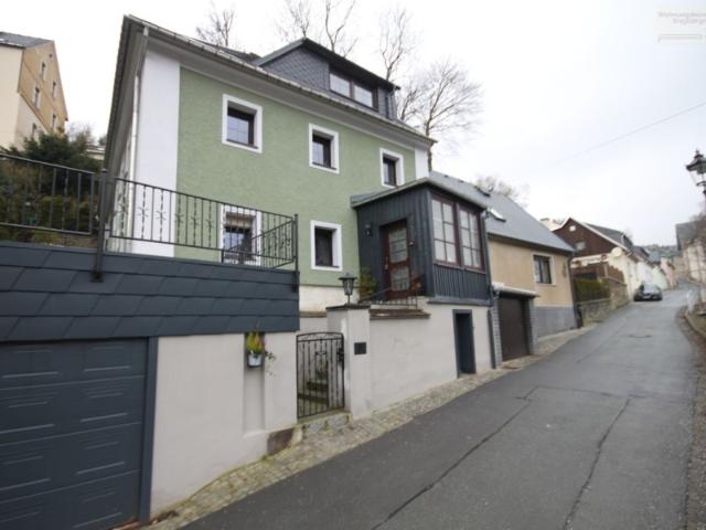 Wohntraum in Annaberg Buchholz: Einfamilienhaus mit Einliegerwohnung zur Miete modern renoviert!