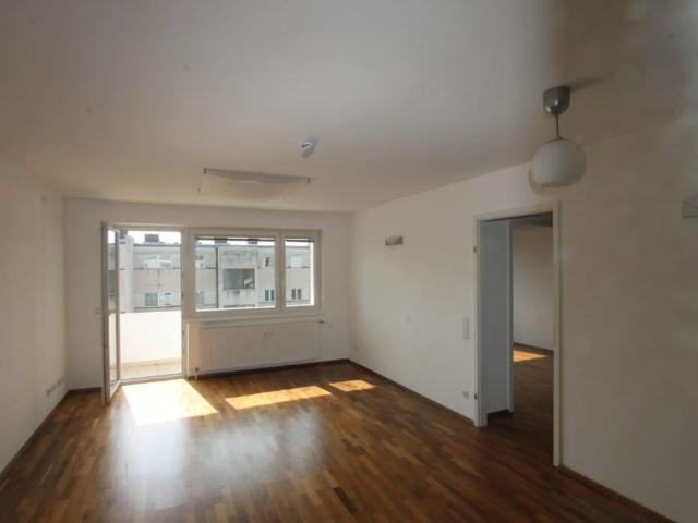 Wohntraum in Mödling – moderne 3 Zimmer Wohnung mit Balkon und Designerküche