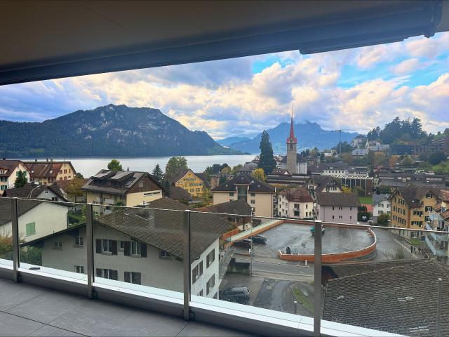 Wohntraum in Weggis mit Ausblick: 2.5 Zimmerwohnung im 1. OG