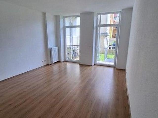 Wohntraum mit eigenem Garten: Helle 3 Zimmer Wohnung zum Wohlfühlen