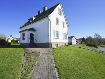 Wohntraum mit Garage und Garten!