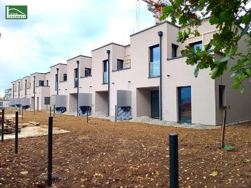 Viel Privatsphäre und Grünblick! Wohntraum mit großem Garten PROVISIONSFREI