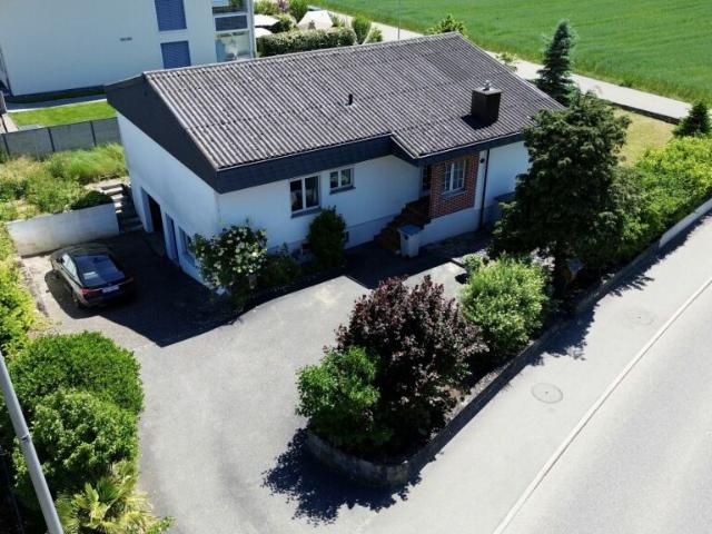 Reserviert Wohntraum mit Potenzial: 5.5 Zimmer EFH in Niederbuchsiten
