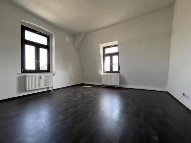 Wohnung mieten Bitterfeld großzügige 1 RW im 1. OG
