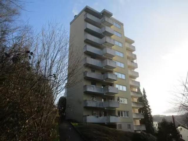 Wohnung mieten Hemer 3 bis 4 Zimmer mit Balkon, 5. OG Aufz.