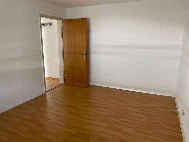 Wohnung mieten Plochingen Schöne 2 Zimmer Wohnung mit Balkon.