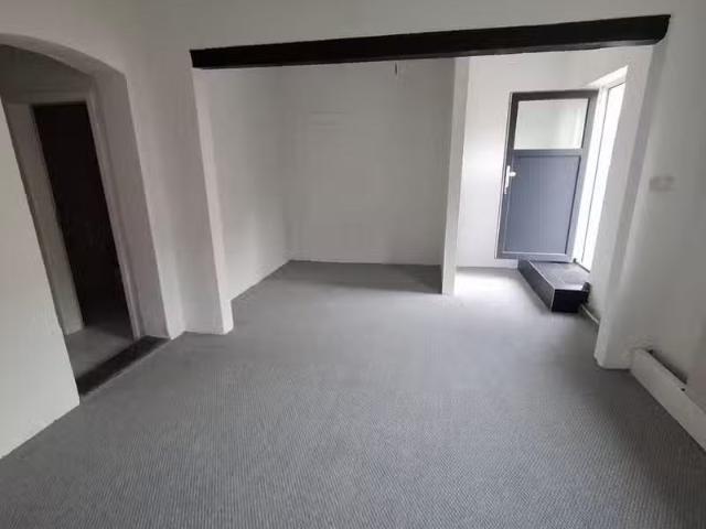 Wohnung mieten Siebenbäumen Gemütliche 2 Zimmer Wohnung in S.