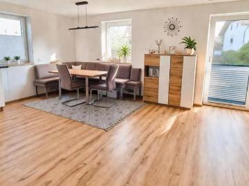 Etagenwohnung mieten in Residenzplatz - Balkon