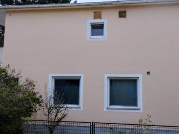 Etagenwohnung zur Miete in 7000 - Garten
