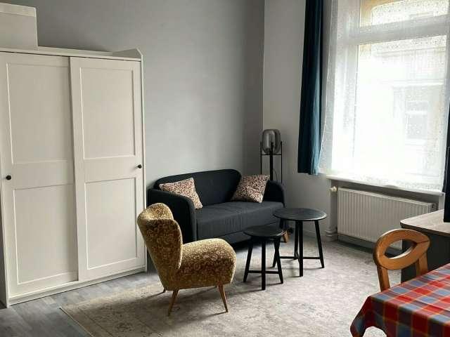 Wohnung mit 1 Schlafzimmer in Borsigwalde, Berlin zu vermieten