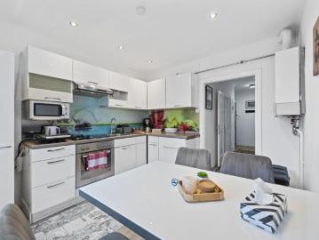 Wohnung 1 Schlafzimmer Zu Vermieten Schwechat Schwechat 2304 ES101946661