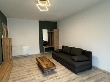 Etagenwohnung mieten in Residenzplatz - Keller