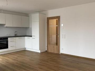 Etagenwohnung for rent in 6900