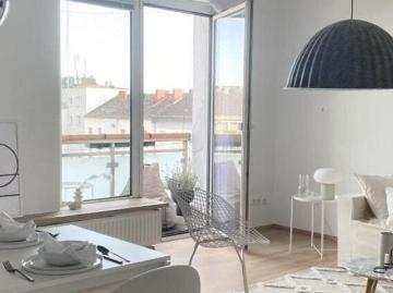 Hessenplatz, Innere Stadt - Balkon