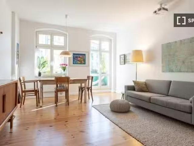 Wohnung mit 2 Schlafzimmern zur Miete in Kollwitzkiez, Berlin