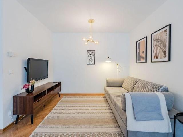 Wohnung mit 2 Zimmern und Balkon in Neu Isenburg!