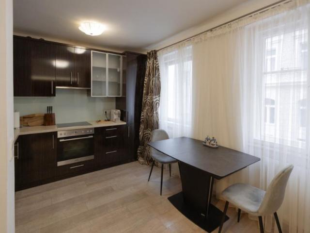 Zu Vermieten 3 Schlafzimmer Wohnung Vienna Vienna DS99289149