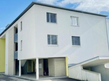 Etagenwohnung for rent in 6890 - Keller
