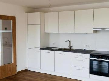 Etagenwohnung for rent in 6900